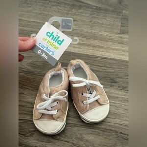 NWT carters baby shoes